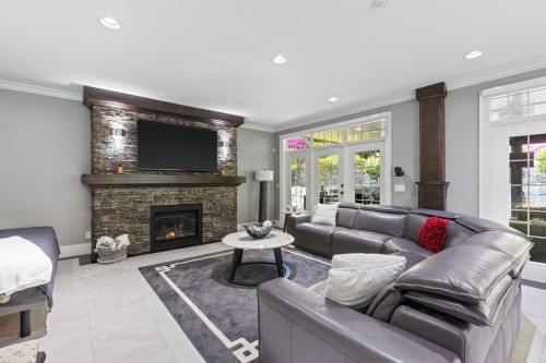 3027 Plateau Boulevard, Coquitlam, BC 