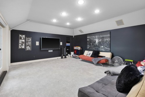 3027 Plateau Boulevard, Coquitlam, BC 