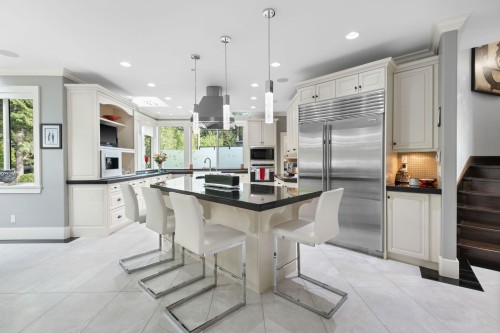 3027 Plateau Boulevard, Coquitlam, BC 