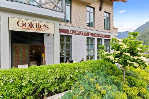 402-6699 Nelson Avenue, West Vancouver, BC 
