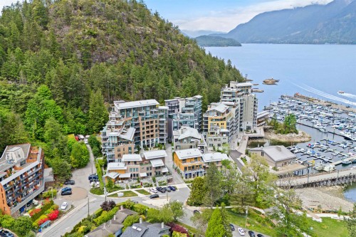402-6699 Nelson Avenue, West Vancouver, BC 