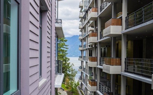 402-6699 Nelson Avenue, West Vancouver, BC 