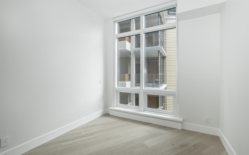 402-6699 Nelson Avenue, West Vancouver, BC 