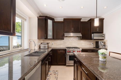 1683 64Th Avenue W, Vancouver, BC 