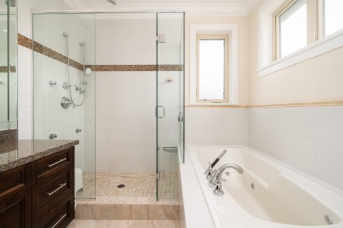 1683 64Th Avenue W, Vancouver, BC 