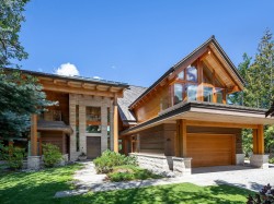 2947 High Point Drive  Whistler, BC V8E 0L6