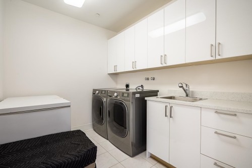 1203 38Th Avenue W, Vancouver, BC 