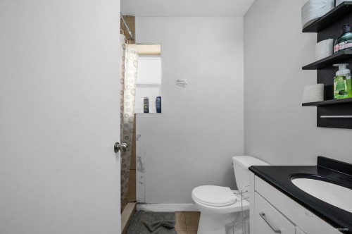 5882 Berkeley Street, Vancouver, BC 