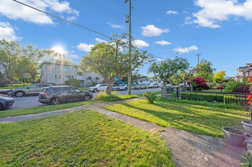 5882 Berkeley Street, Vancouver, BC 