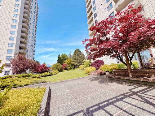 1802-5645 Barker Avenue, Burnaby, BC 