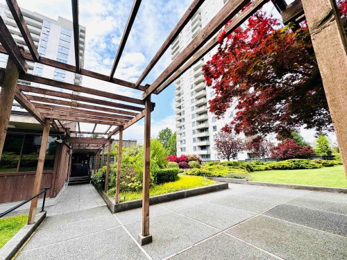 1802-5645 Barker Avenue, Burnaby, BC 