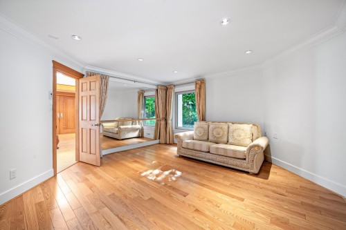 1361 Mathers Avenue, West Vancouver, BC 