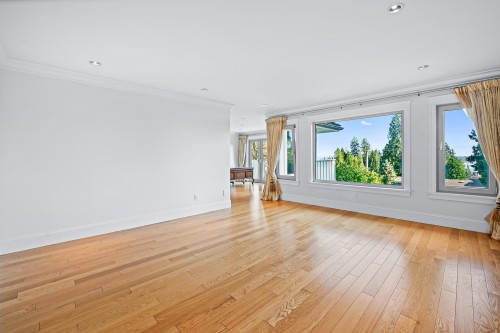 1361 Mathers Avenue, West Vancouver, BC 