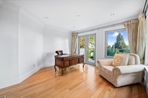 1361 Mathers Avenue, West Vancouver, BC 