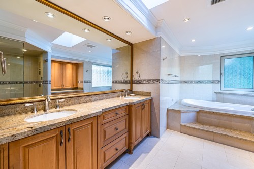 1361 Mathers Avenue, West Vancouver, BC 