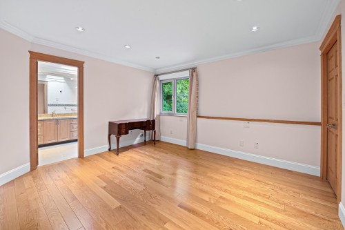 1361 Mathers Avenue, West Vancouver, BC 