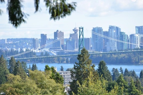 1361 Mathers Avenue, West Vancouver, BC 