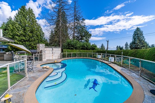 1361 Mathers Avenue, West Vancouver, BC 