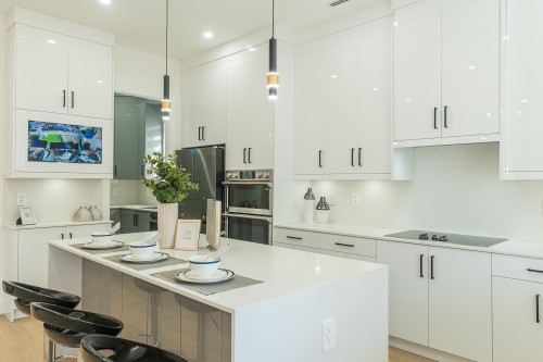 4152 Pender Street, Burnaby, BC 