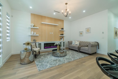 4152 Pender Street, Burnaby, BC 