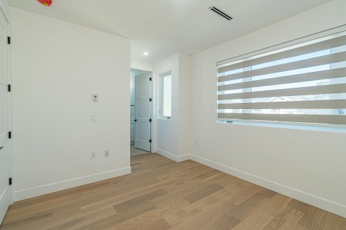 4152 Pender Street, Burnaby, BC 