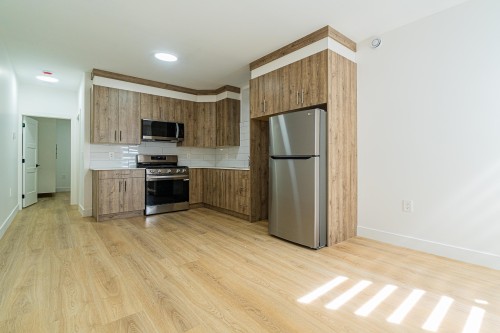 4152 Pender Street, Burnaby, BC 