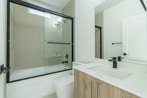 4152 Pender Street, Burnaby, BC 