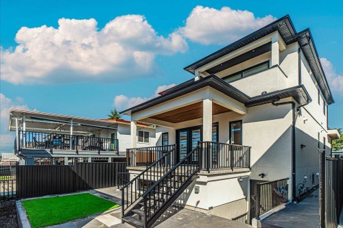 4152 Pender Street, Burnaby, BC 