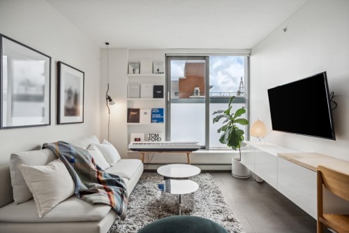 809-66 Cordova Street W Vancouver, BC V6B 0L2