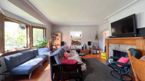 3088 Discovery Street, Vancouver, BC 