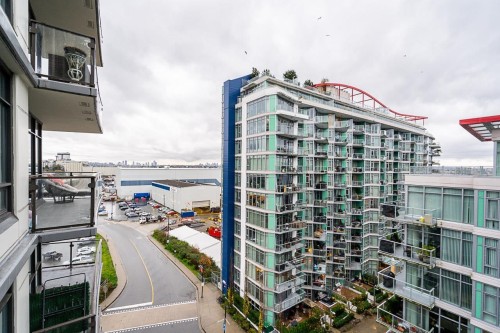 905-172 Victory Ship Way, North Vancouver, BC 