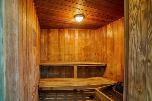 905-172 Victory Ship Way, North Vancouver, BC 