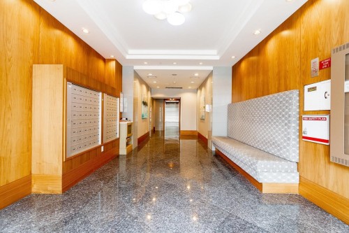 905-172 Victory Ship Way, North Vancouver, BC 