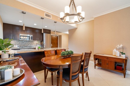 905-172 Victory Ship Way, North Vancouver, BC 