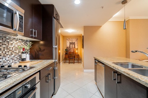 905-172 Victory Ship Way, North Vancouver, BC 