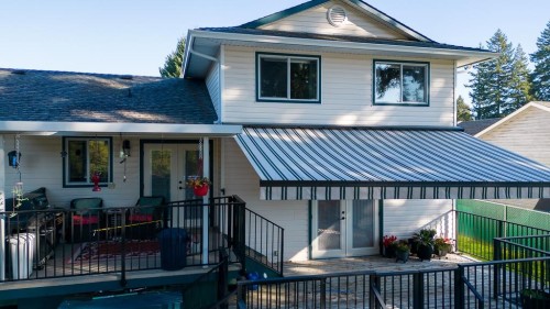 5619 Curtis Place, Sechelt, BC 