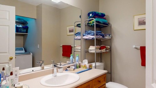 5619 Curtis Place, Sechelt, BC 