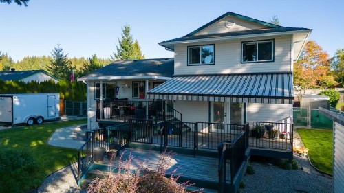 5619 Curtis Place, Sechelt, BC 