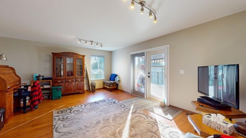 5619 Curtis Place, Sechelt, BC 