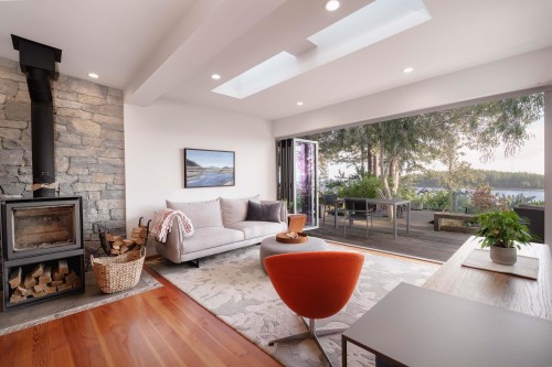 6329 Sunshine Coast Highway, Sechelt, BC 