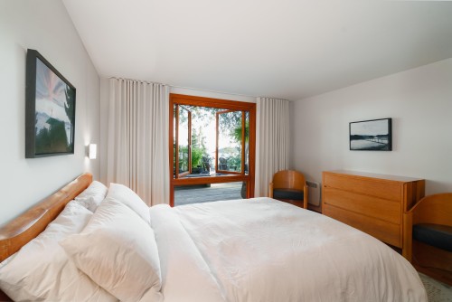 6329 Sunshine Coast Highway, Sechelt, BC 