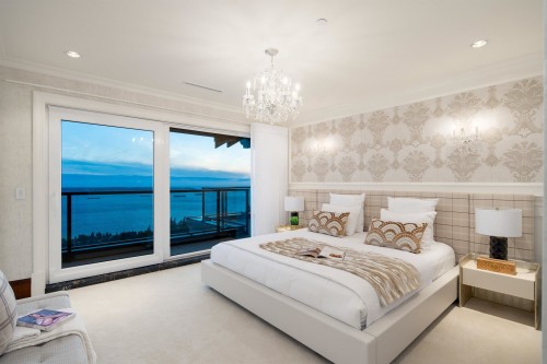 2426 Halston Court, West Vancouver, BC 