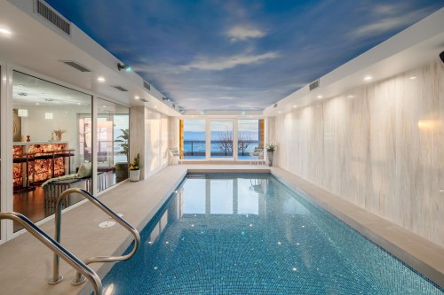 2426 Halston Court, West Vancouver, BC 