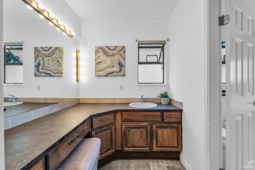 1040 Jefferson Avenue, West Vancouver, BC 