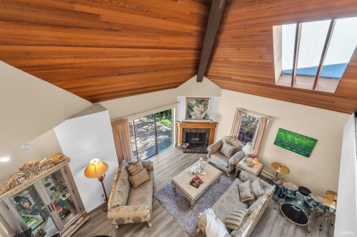 1040 Jefferson Avenue, West Vancouver, BC 