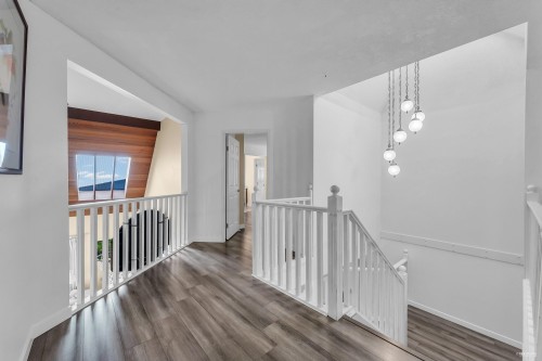 1040 Jefferson Avenue, West Vancouver, BC 