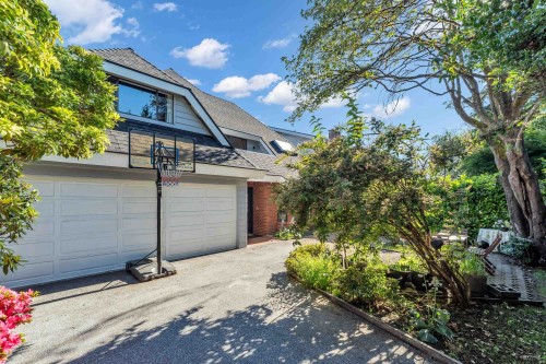 1040 Jefferson Avenue, West Vancouver, BC 