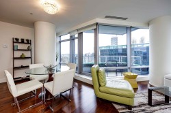 3008-1111 Alberni Street  Vancouver, BC V6E 4V2