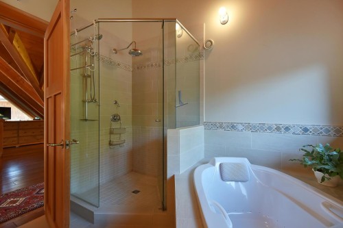 667 Franklin Road, Gibsons, BC 