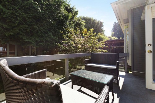 670 Montroyal Boulevard, North Vancouver, BC 